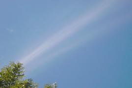 26.06.04: 11 Uhr 41-302: Chemtrail-Spurauflsung in diffuser Streifenform