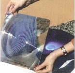Brennglas zur Anreicherung von Photonen im Wasser