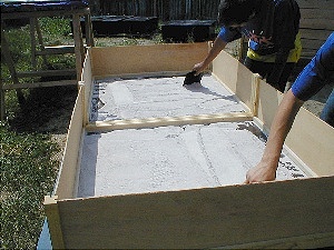 Aschenbehälter mit Windschutz, Bildquelle B. Luger, Rumänien