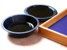 Viosol-Schale, viol. gestrichene Platte mit abgeschrgtem Rahmen