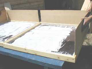 Viol. Scheibe, Rahmen mit Windschutzwnden (Bild B. Luger)